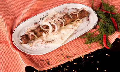 Люля-кебаб із свинини